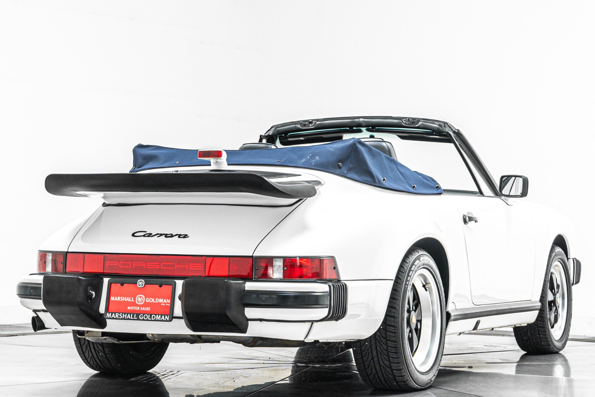 Used 1989 Porsche 911 Carrera RWD image 9