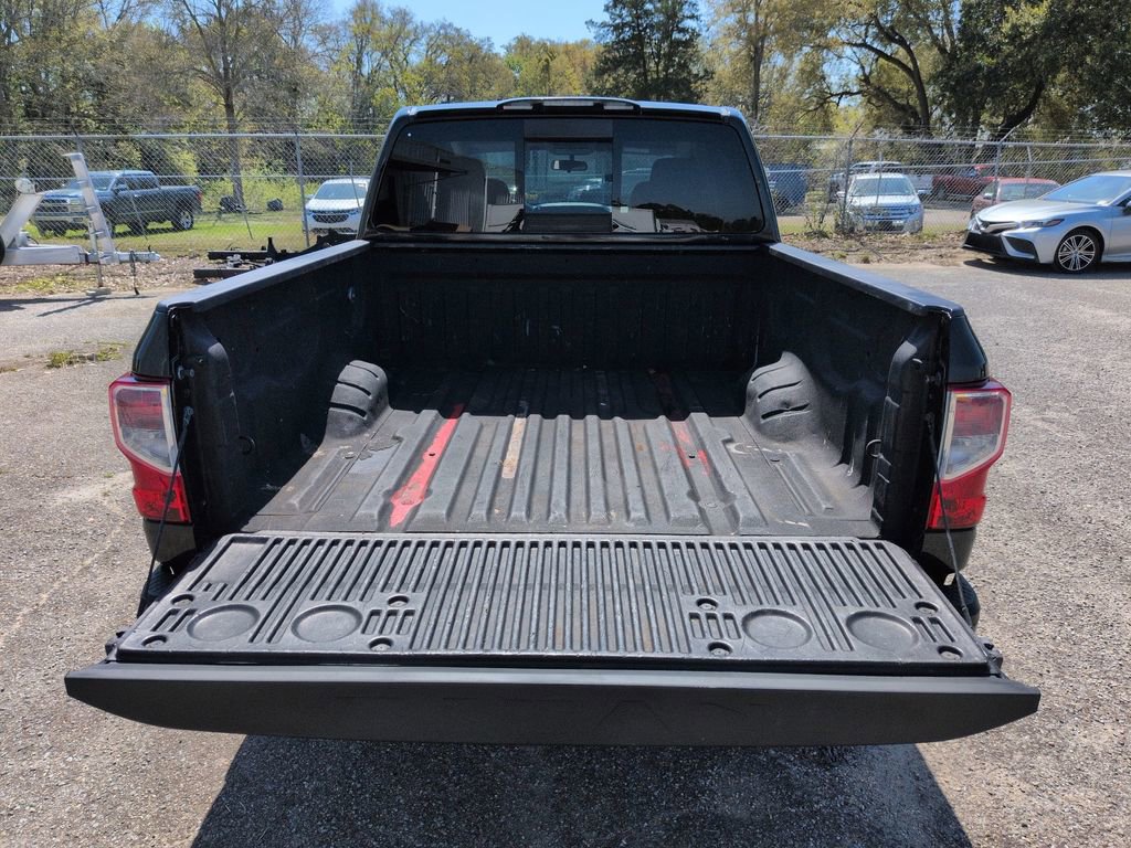 Used 2019 Nissan Titan S w/ S Utility Package image 30