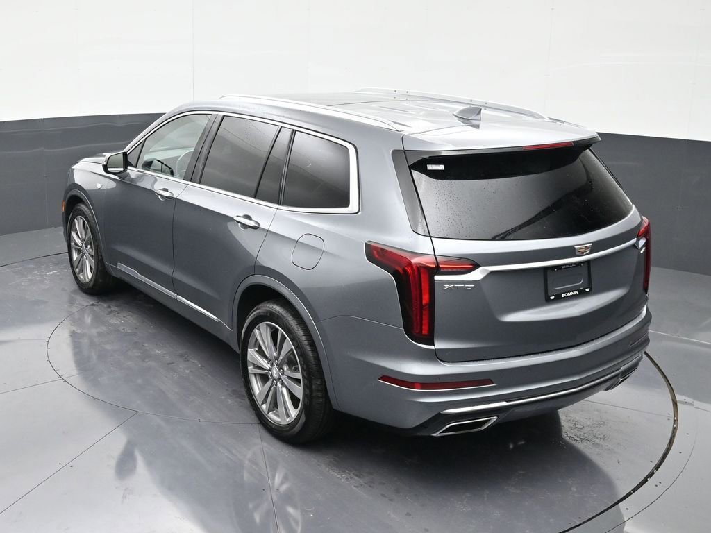Certified 2022 Cadillac XT6 Premium Luxury image 14