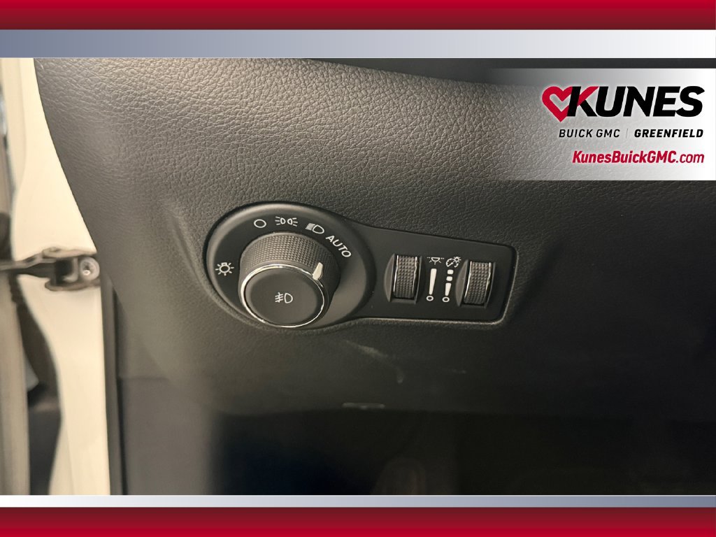 Used 2025 Jeep Compass Limited AWD/4WD image 19