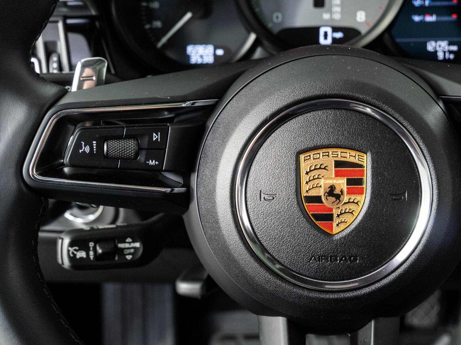 Used 2024 Porsche Macan S AWD/4WD image 10