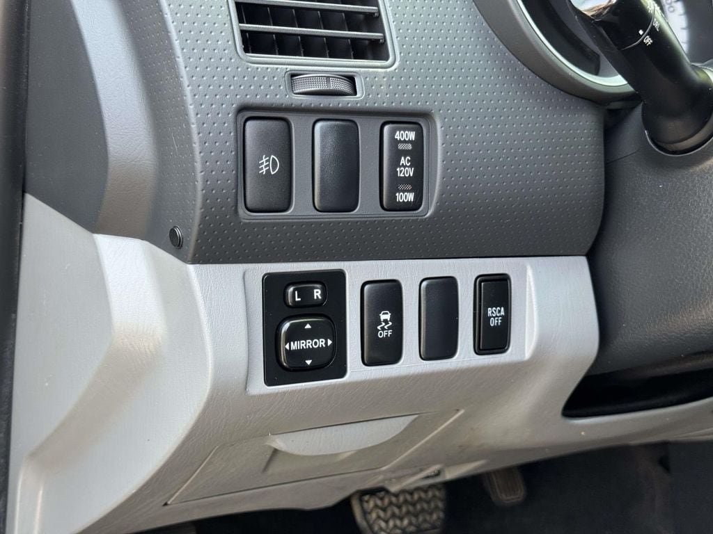 Used 2013 Toyota Tacoma 4x4 Double Cab w/ TRD Sport Pkg image 9