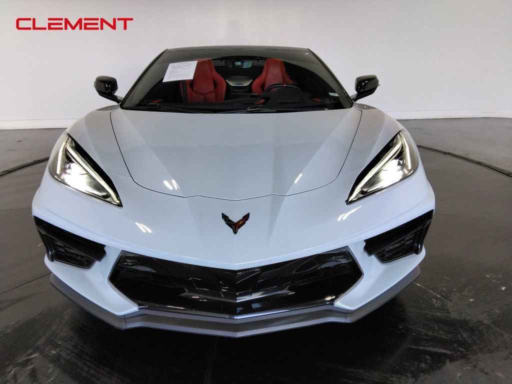 Used 2022 Chevrolet Corvette Stingray w/ Z51 Performance Package video 2