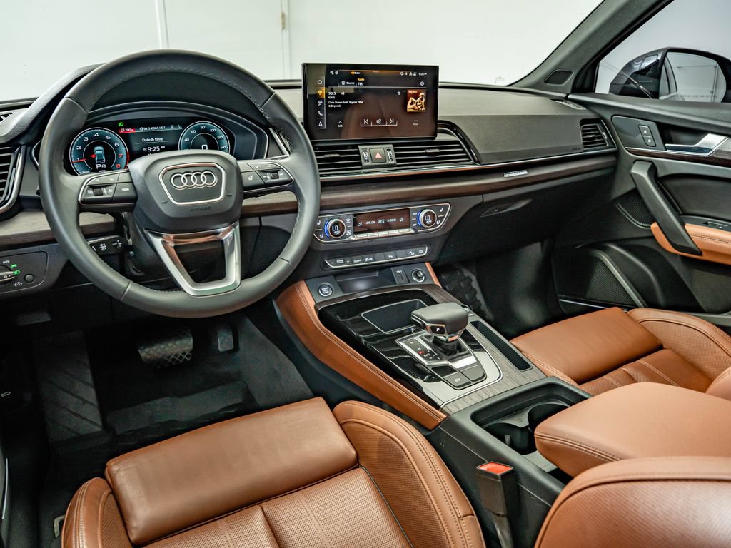 Used 2024 Audi Q5 2.0T Premium Plus AWD/4WD image 32