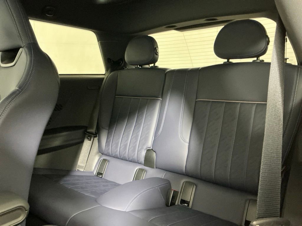 Certified 2025 MINI Cooper 2-Door Hardtop FWD image 22