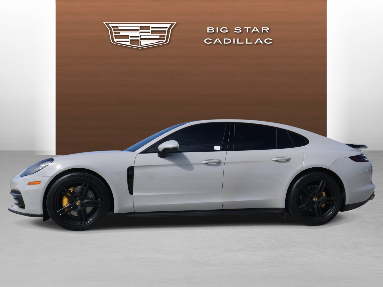 Used 2018 Porsche Panamera 4 AWD/4WD image 2