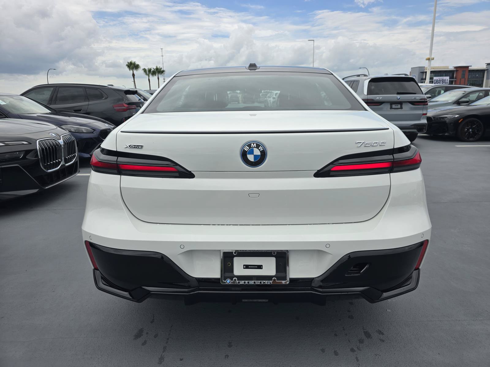 New 2026 BMW 750e xDrive w/ Executive Package AWD/4WD image 5