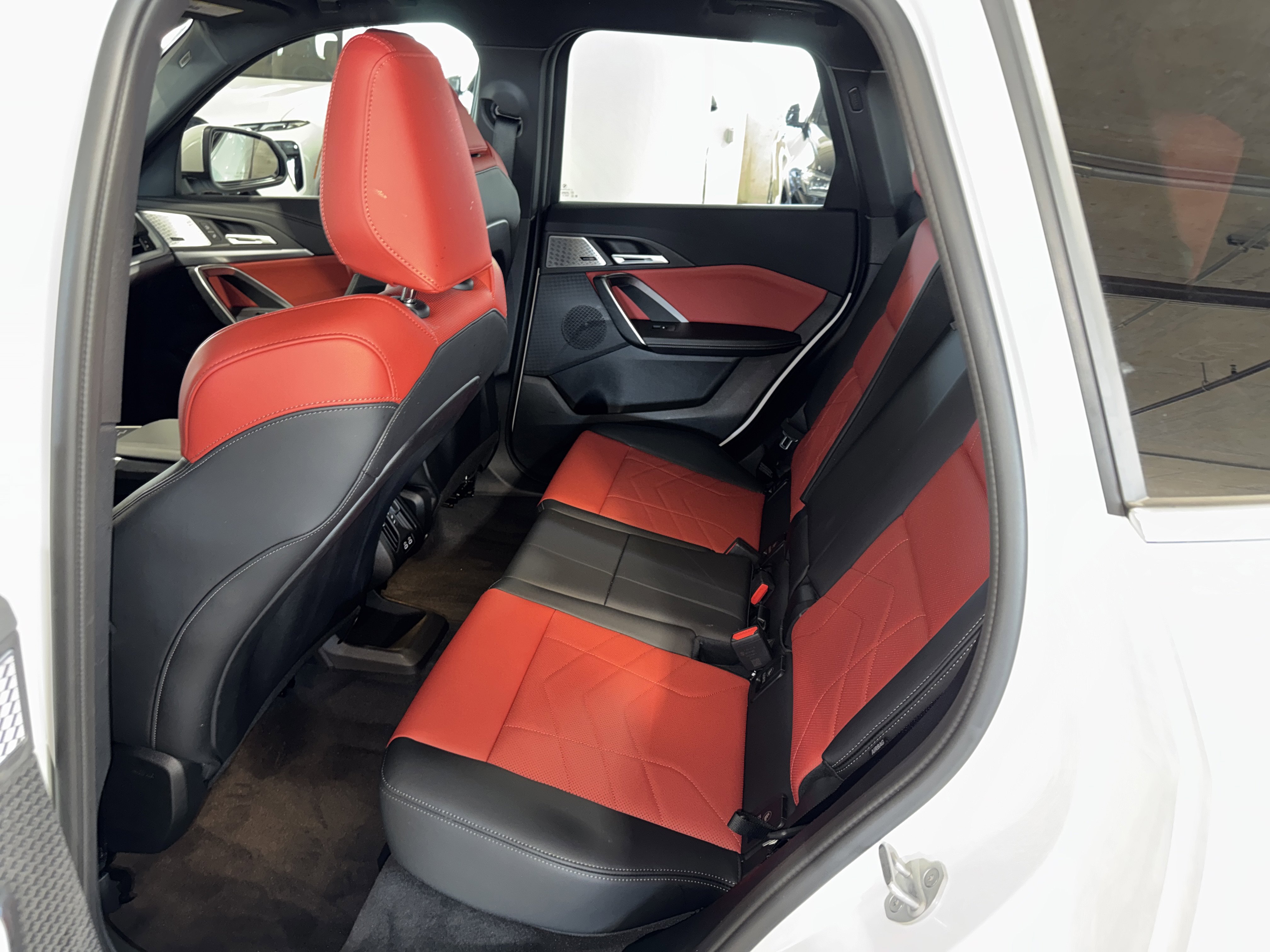 Used 2025 BMW X1 xDrive28i w/ Convenience Package image 15