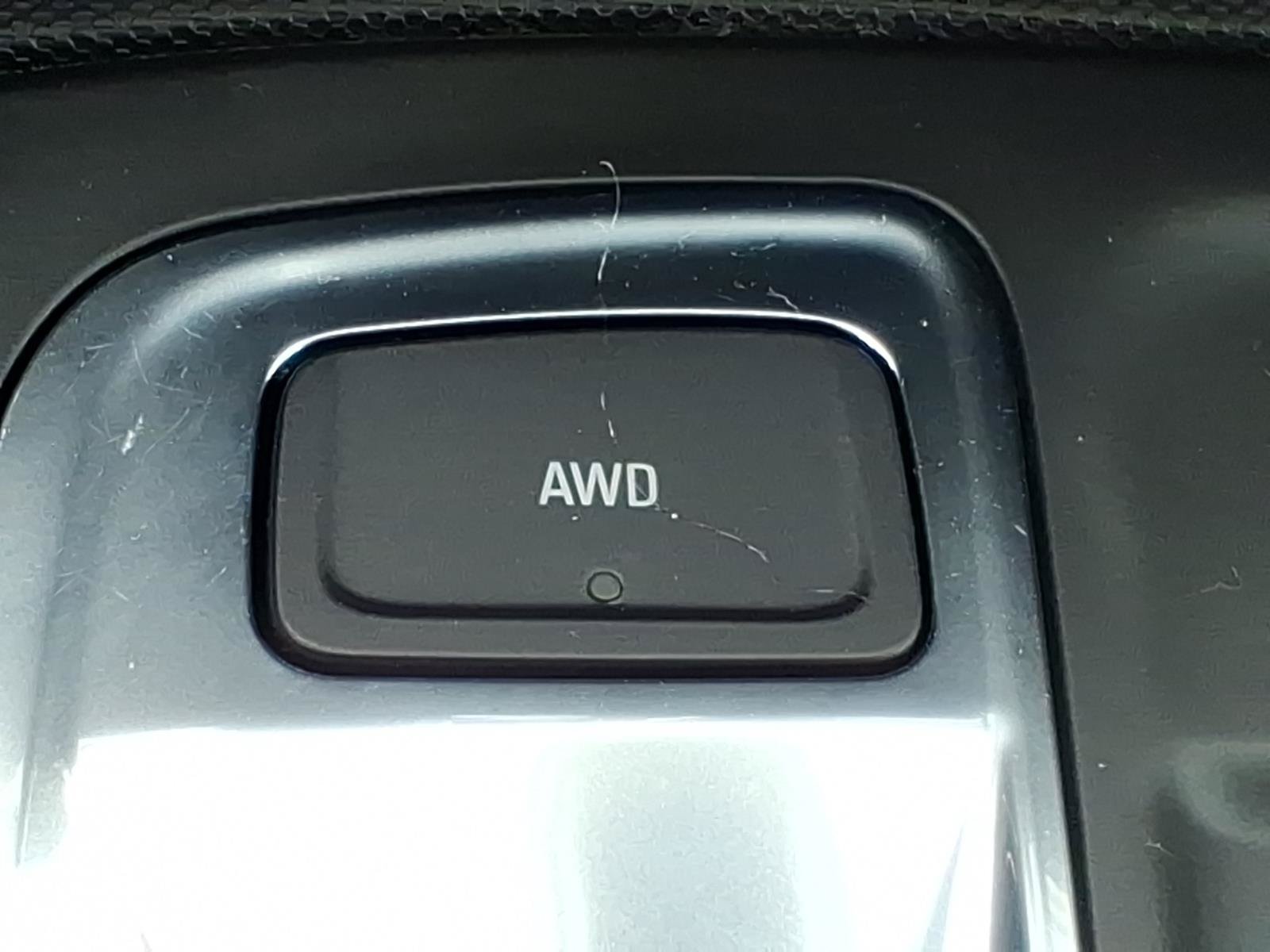 Used 2024 Chevrolet Equinox LT AWD/4WD image 21
