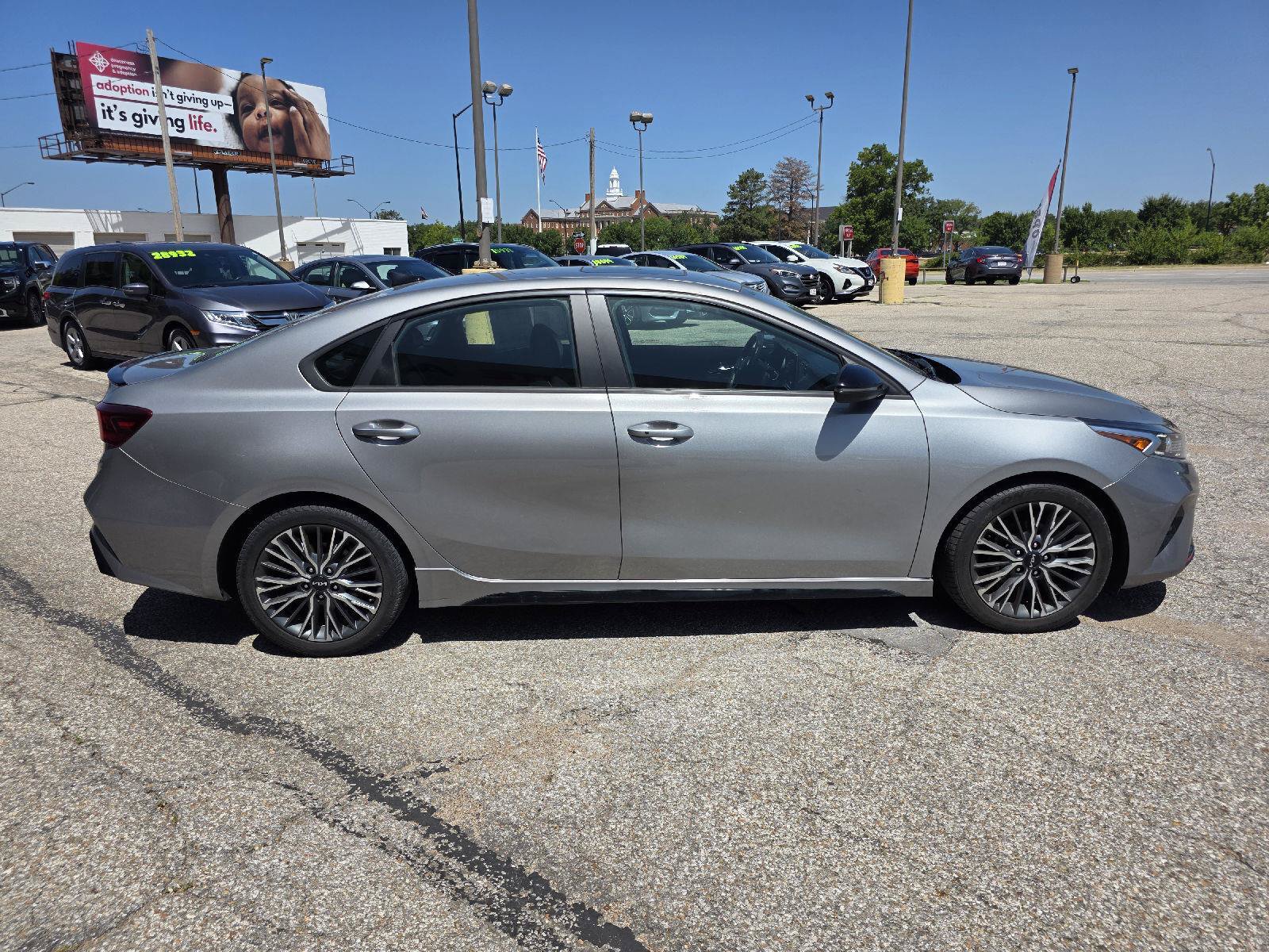 Used 2023 Kia Forte GT-Line w/ GT-Line Premium Package FWD image 4