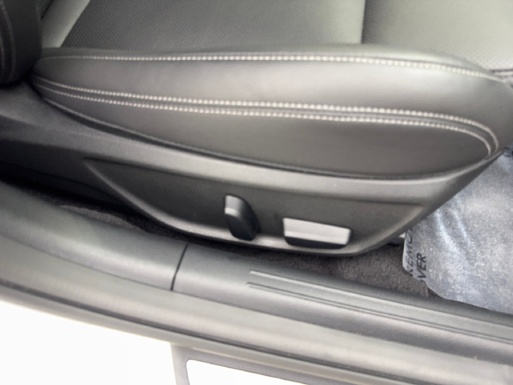 Used 2026 Genesis G70 2.5T RWD image 49