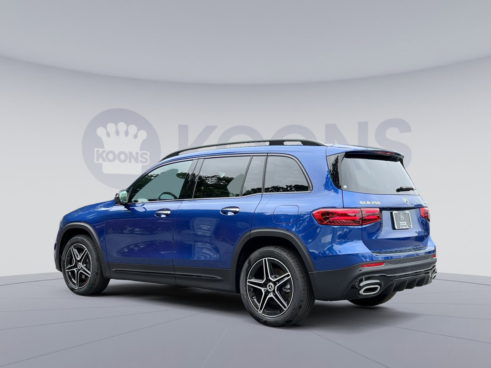 New 2026 Mercedes-Benz GLB 250 4MATIC image 4