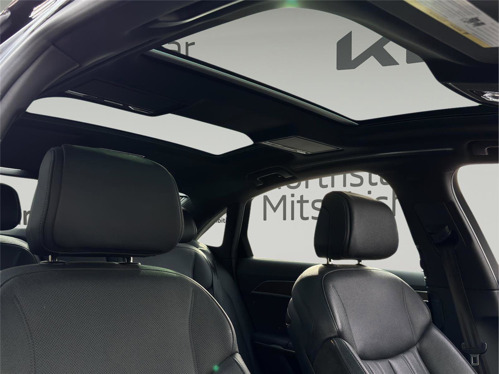 Used 2021 Audi A8 L 3.0T w/ Executive Plus Package image 23