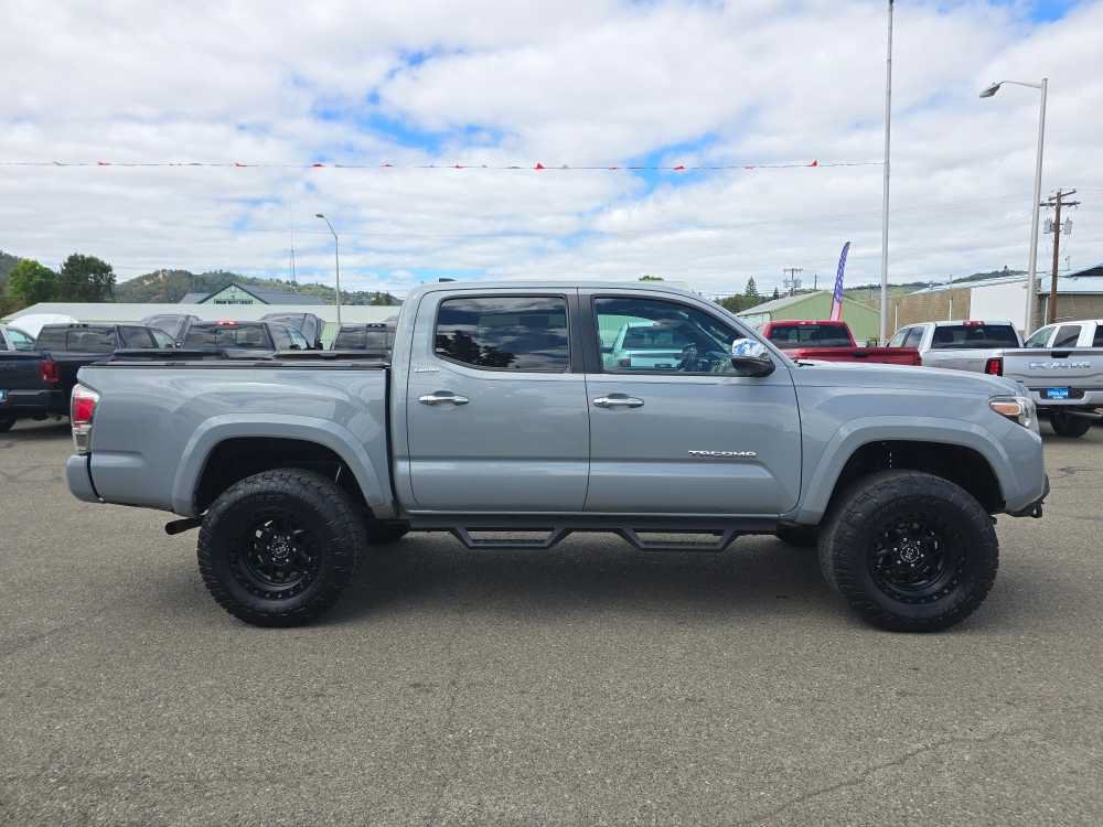 Used 2019 Toyota Tacoma Limited AWD/4WD image 6