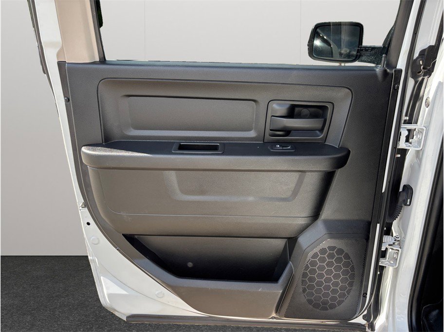 Used 2020 RAM 1500 Tradesman w/ Chrome Appearance Group image 28