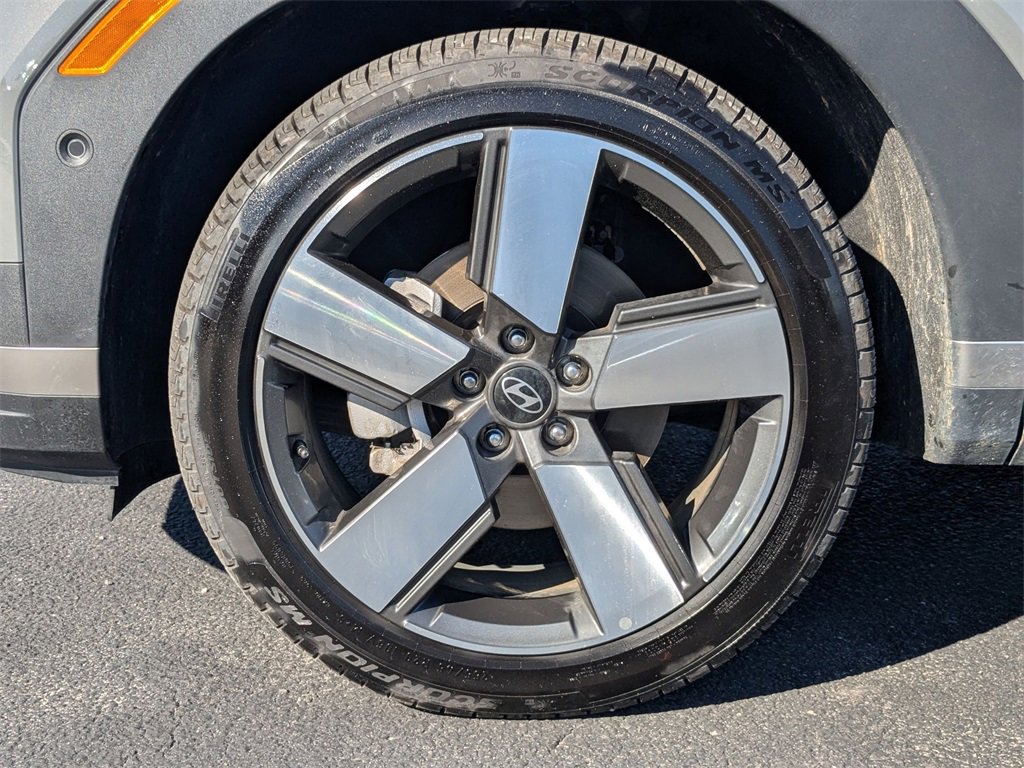 Certified 2025 Hyundai Santa Fe Limited image 22