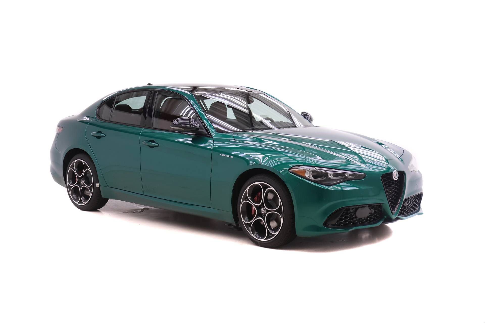 New 2026 Alfa Romeo Giulia AWD image 2