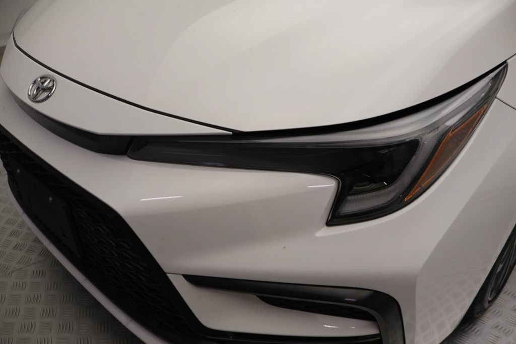 Used 2024 Toyota Corolla SE FWD image 3