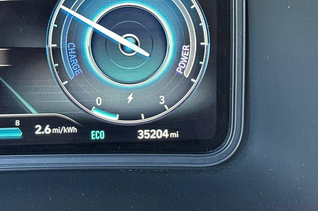 Used 2023 Hyundai Kona SE w/ Cargo Package FWD image 23