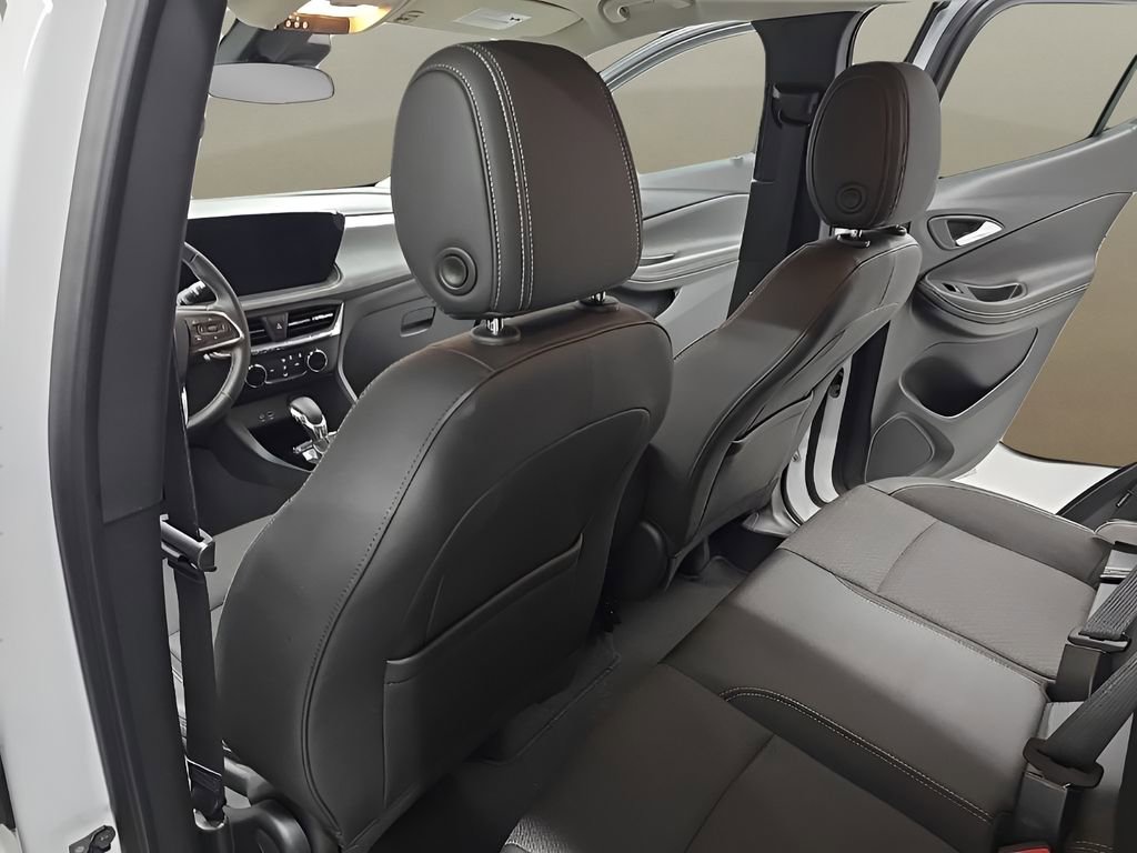 Used 2025 Buick Encore GX Preferred FWD image 14