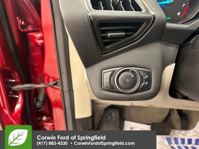 Used 2015 Ford Escape Titanium image 27