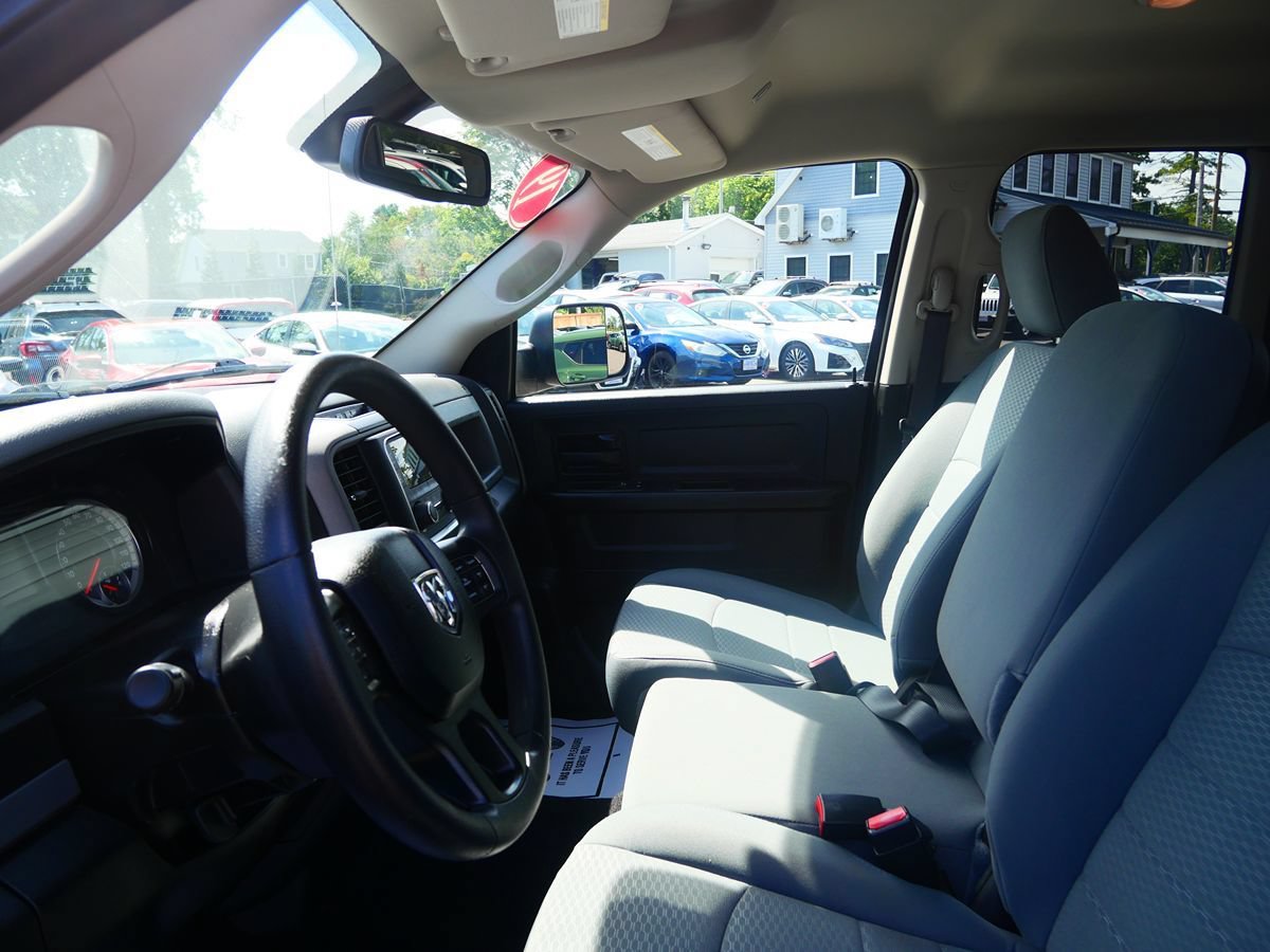 Used 2019 RAM 1500 Express AWD/4WD image 10