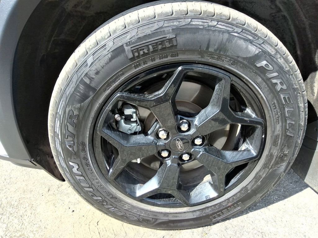 Used 2024 Ford Maverick Lariat w/ FX4 Off-Road Package AWD/4WD image 10