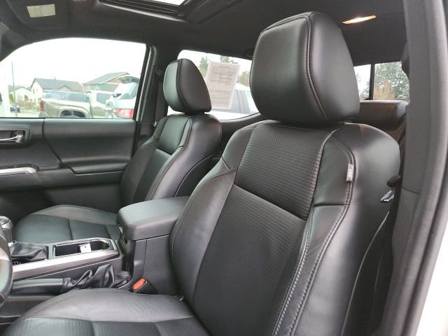 Used 2019 Toyota Tacoma Limited image 20