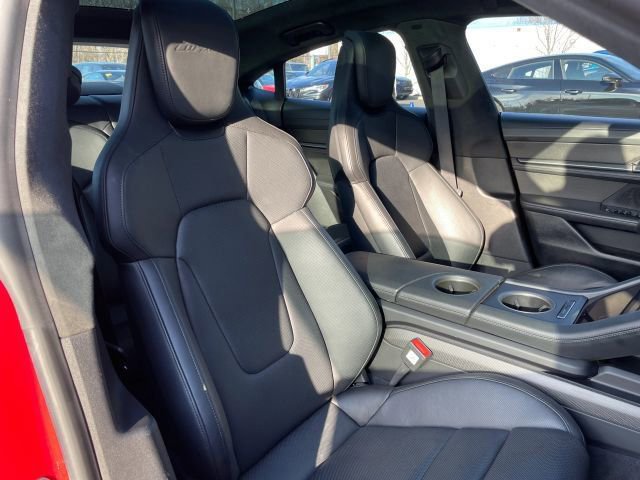 Used 2020 Porsche Taycan Turbo S image 40