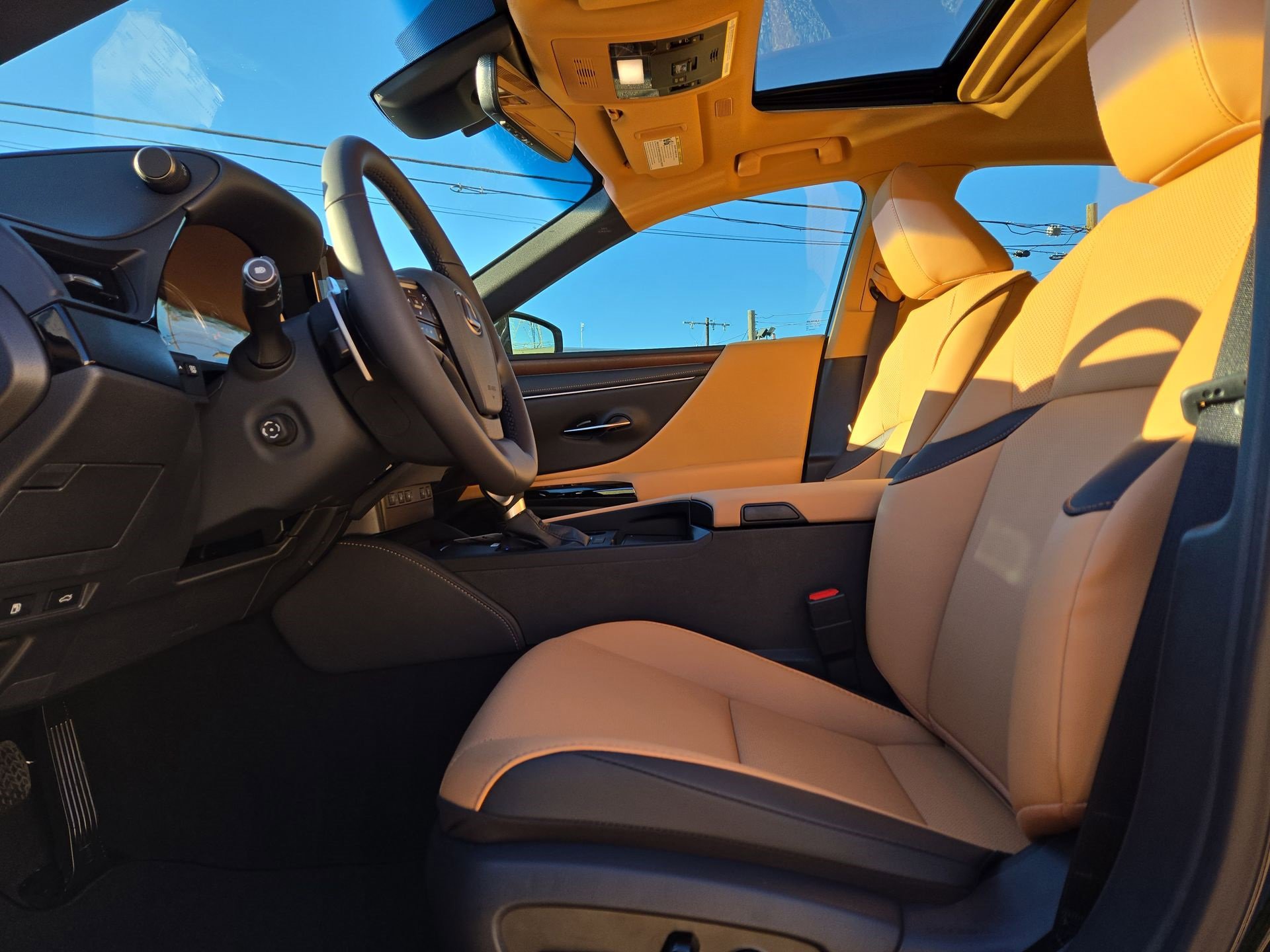 New 2025 Lexus ES 350 w/ Premium Package image 16