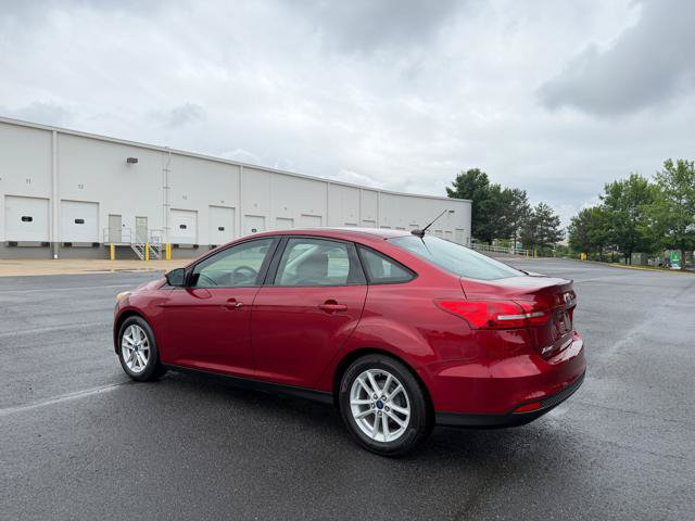 Used 2015 Ford Focus SE FWD image 4