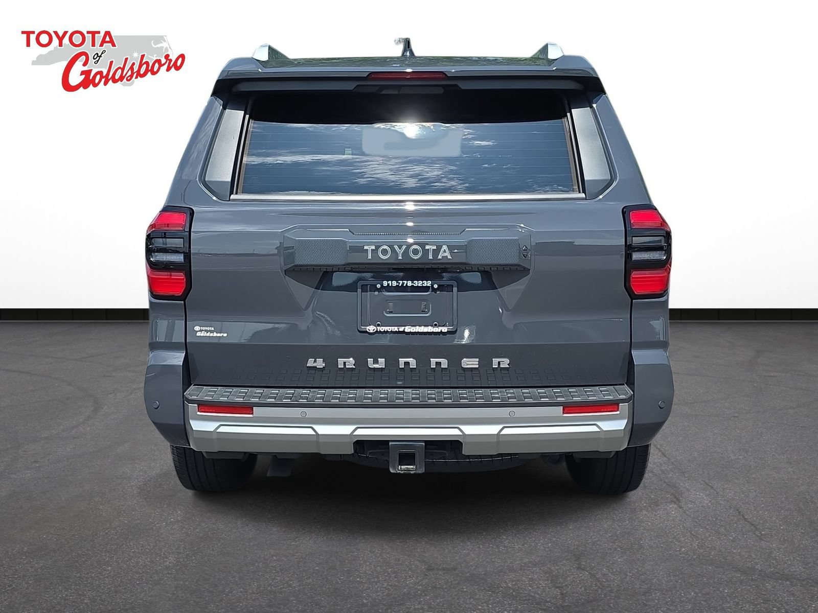 Used 2025 Toyota 4Runner Limited AWD/4WD image 6