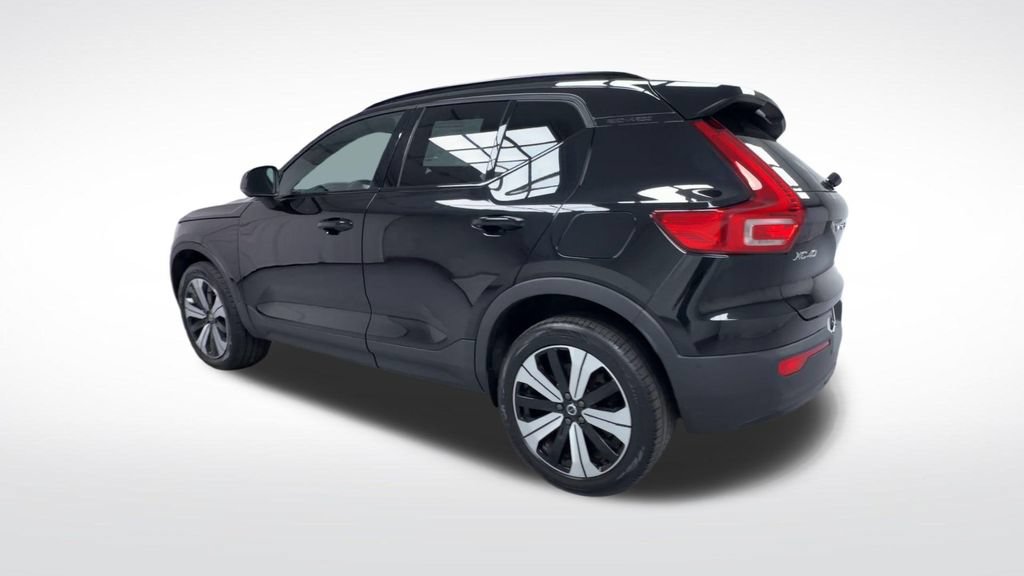 Used 2023 Volvo XC40 Recharge Plus AWD/4WD image 6