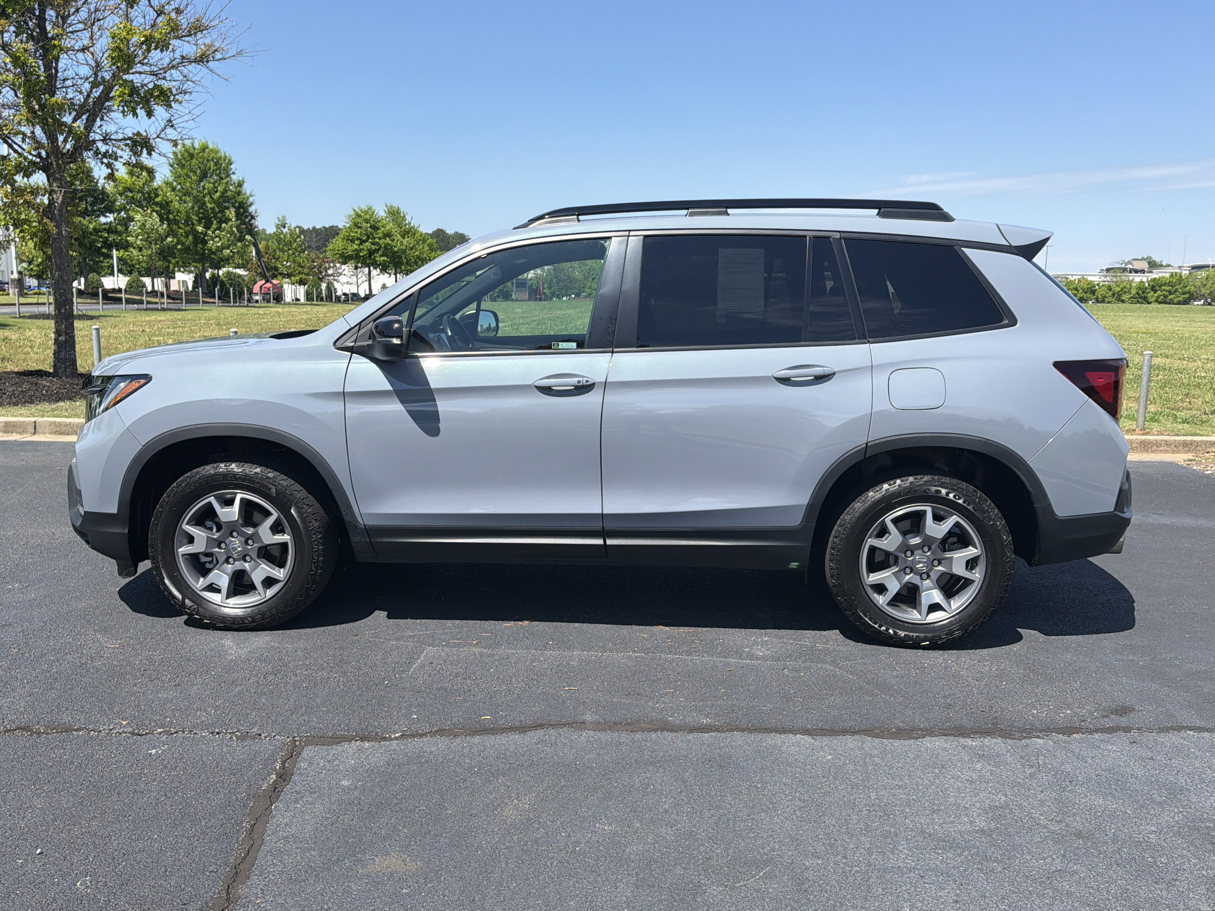 Used 2022 Honda Passport TrailSport image 6