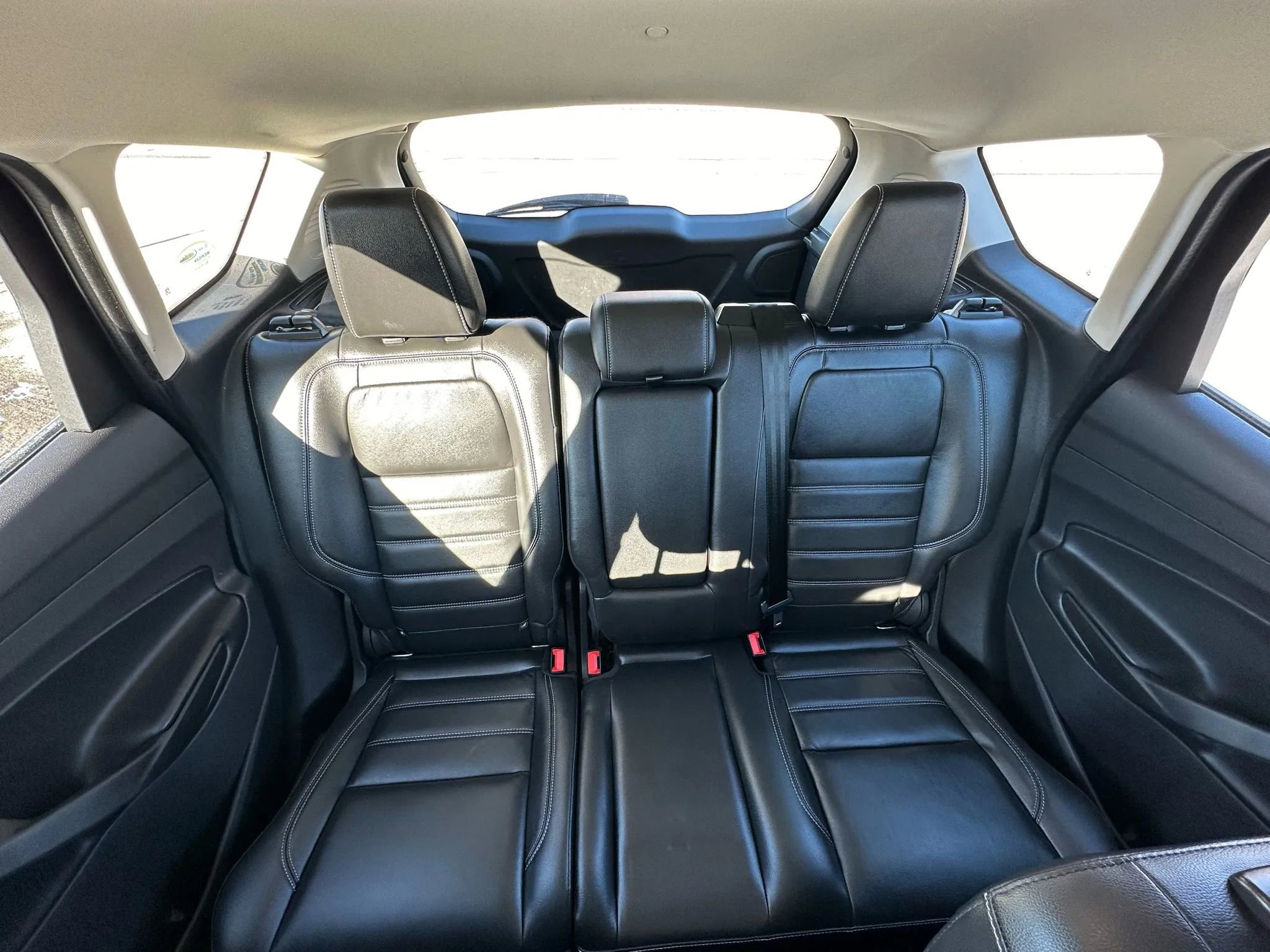 Used 2017 Ford C-MAX Energi Titanium w/ Equipment Group 501A image 17