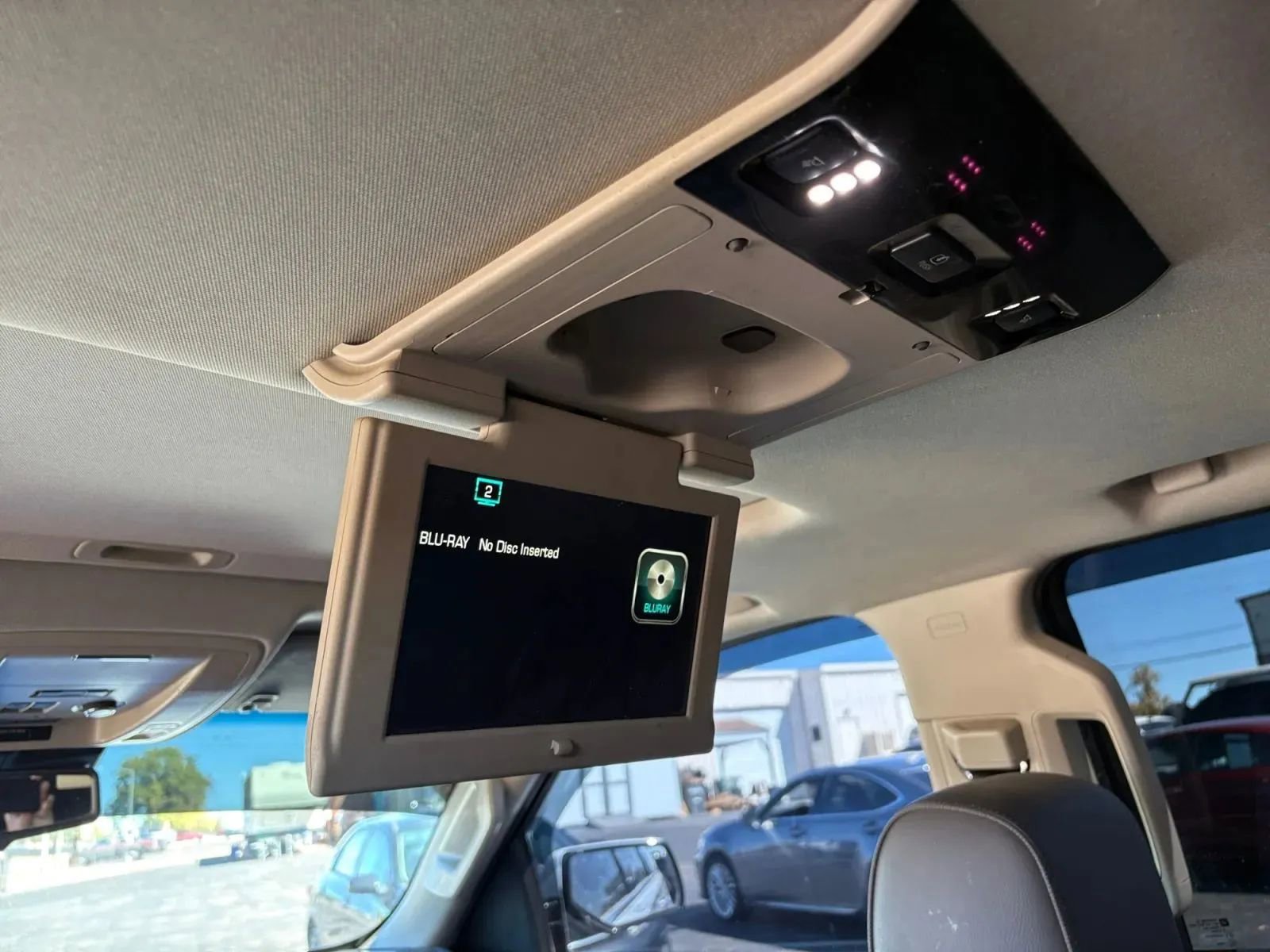 Used 2017 GMC Yukon Denali w/ Open Road Package image 36