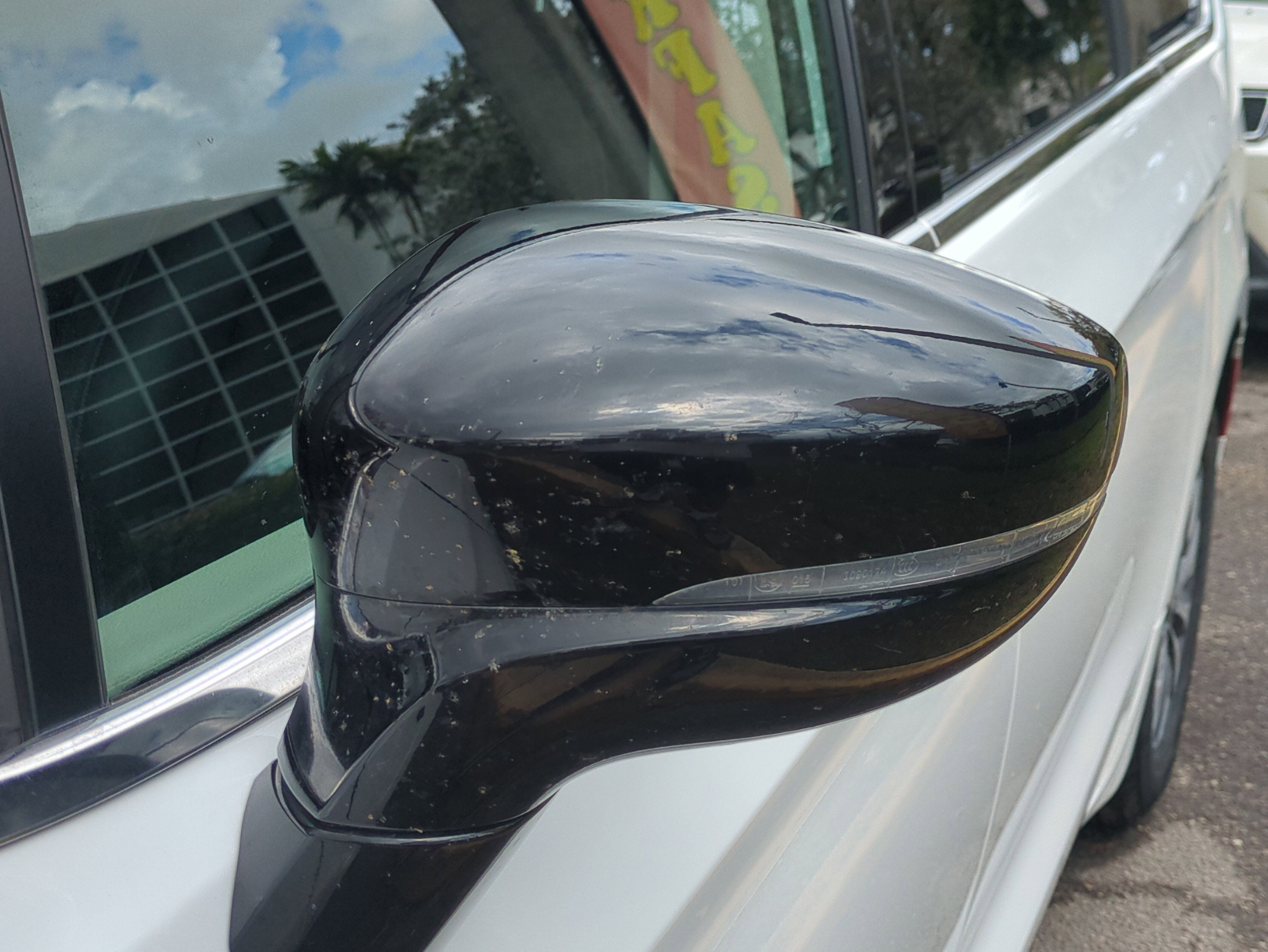 Certified 2024 Chrysler Pacifica Select image 12