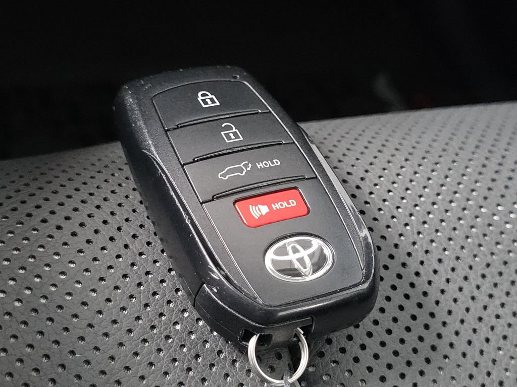Used 2023 Toyota Sequoia TRD Pro AWD/4WD image 31