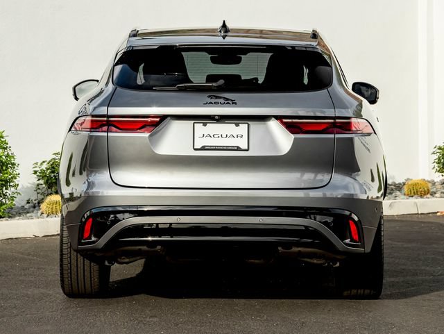 Certified 2025 Jaguar F-PACE R-Dynamic S AWD/4WD image 8