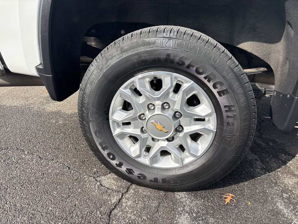 Used 2021 Chevrolet Silverado 3500 LTZ w/ LTZ Convenience Package image 31