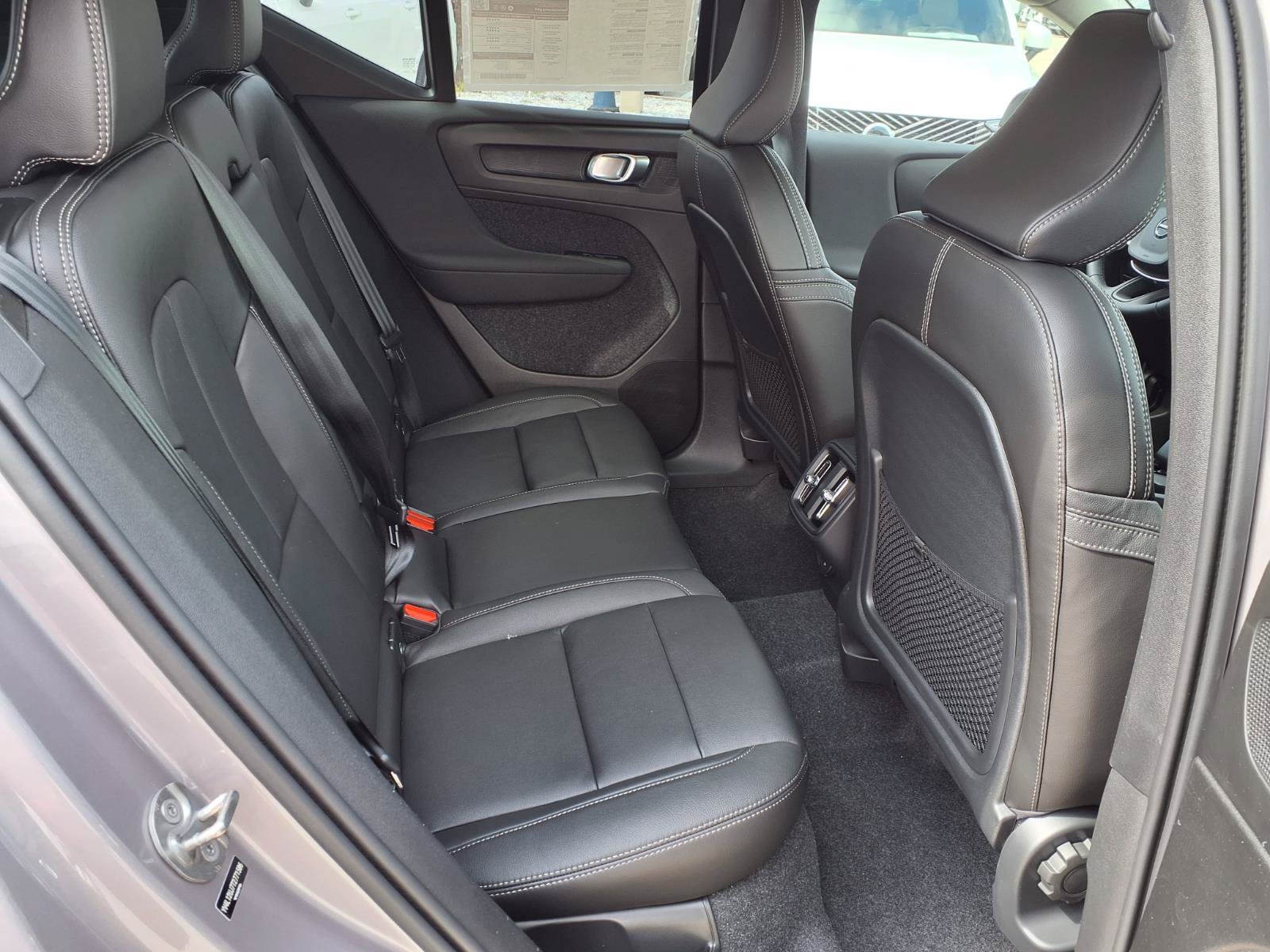 New 2026 Volvo XC40 B5 Core AWD/4WD image 10