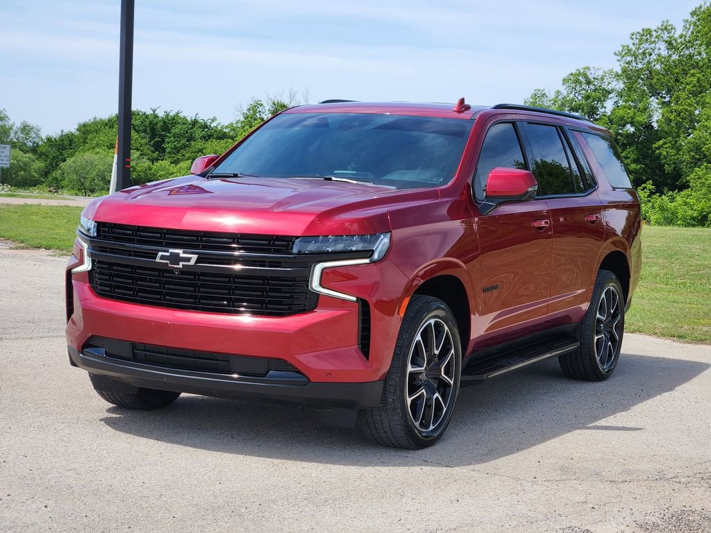 Used 2024 Chevrolet Tahoe RST w/ Luxury Package AWD/4WD image 3