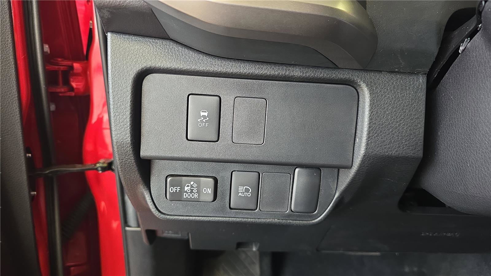 Used 2023 Toyota Tacoma SR5 w/ Technology Package AWD/4WD image 24