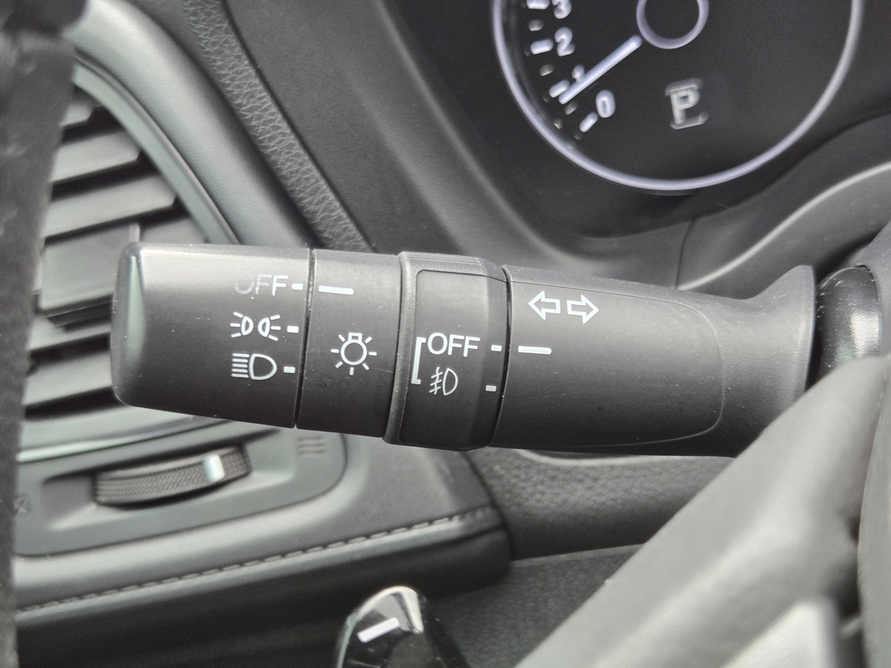 Certified 2021 Honda HR-V Sport image 18