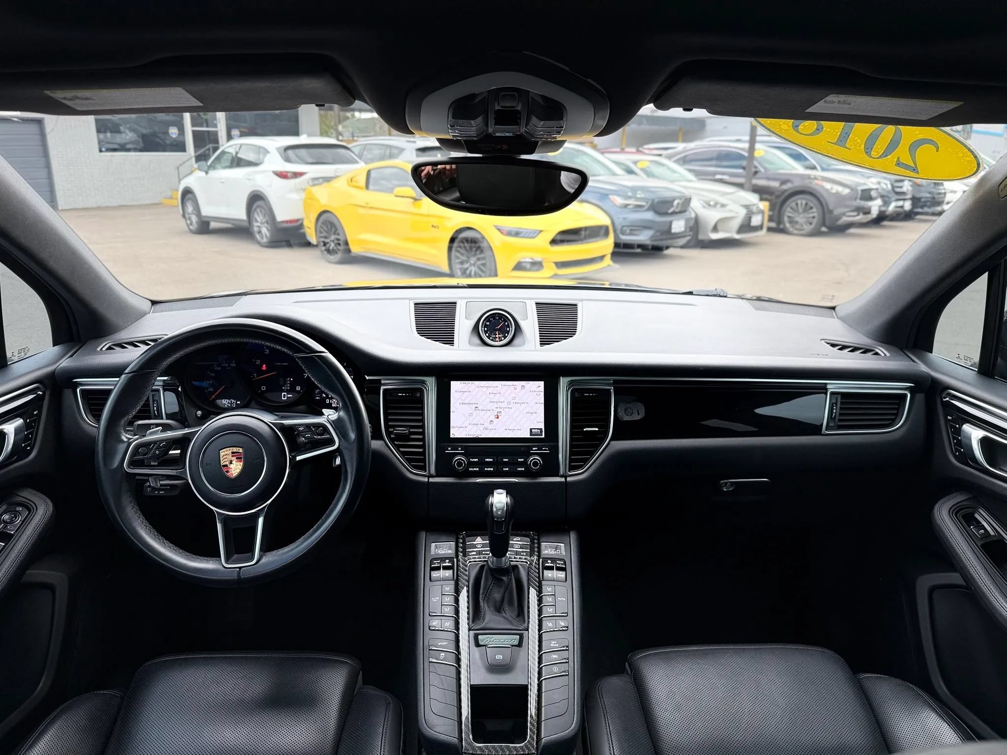 Used 2018 Porsche Macan Sport Edition AWD/4WD image 28