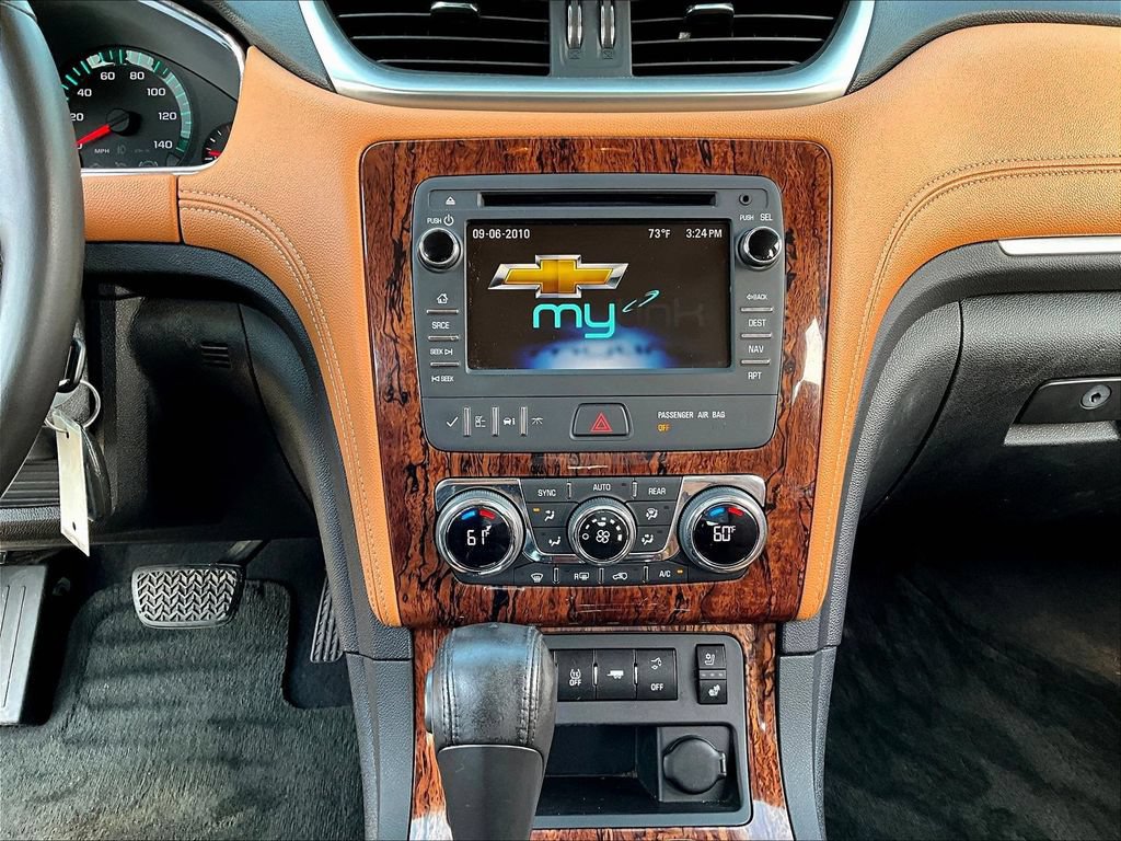 Used 2013 Chevrolet Traverse LTZ FWD image 17