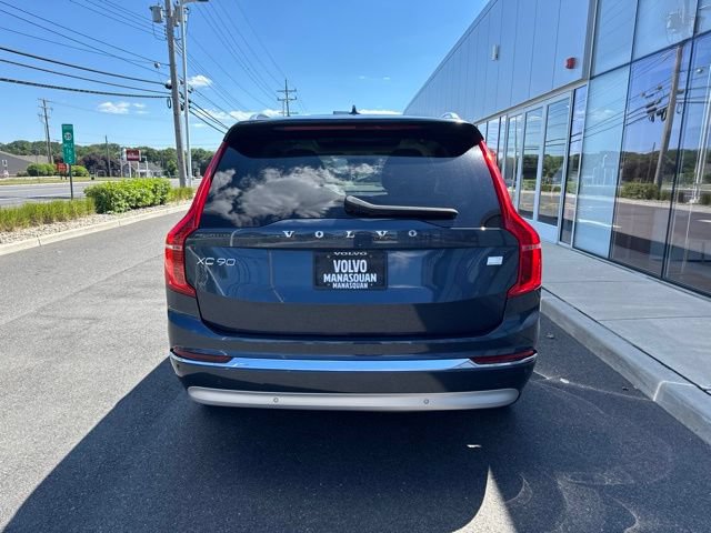 Used 2022 Volvo XC90 T8 Inscription w/ Advanced Package AWD/4WD image 4
