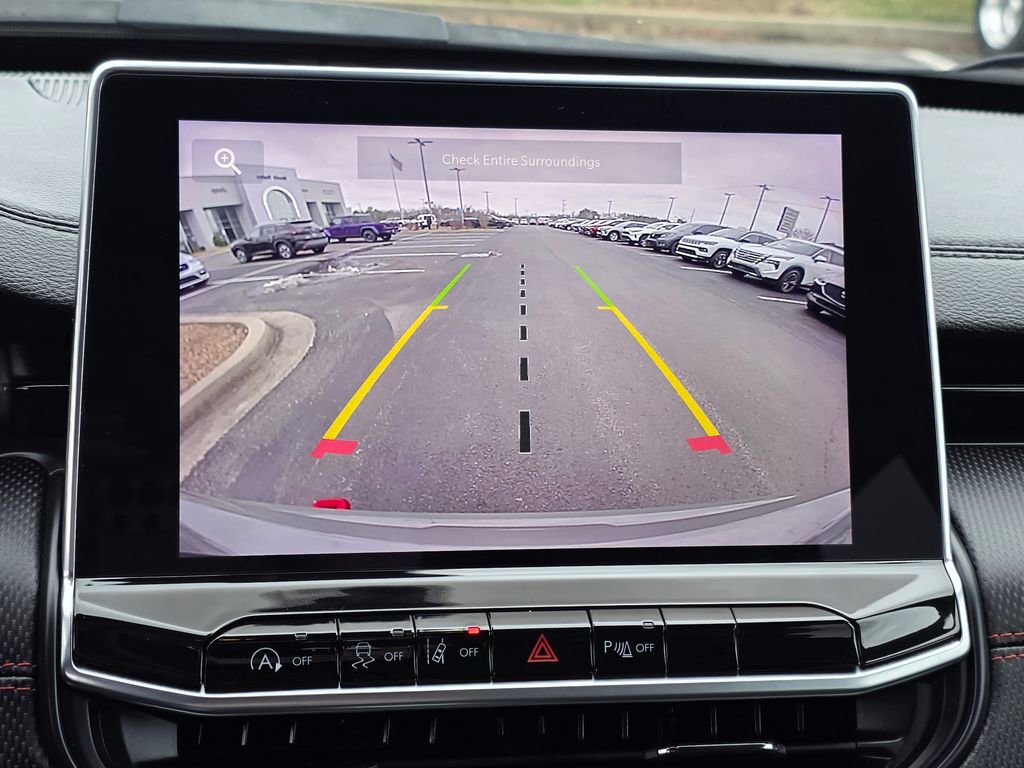 Used 2023 Jeep Compass Trailhawk w/ Trailhawk Convenience Group image 24