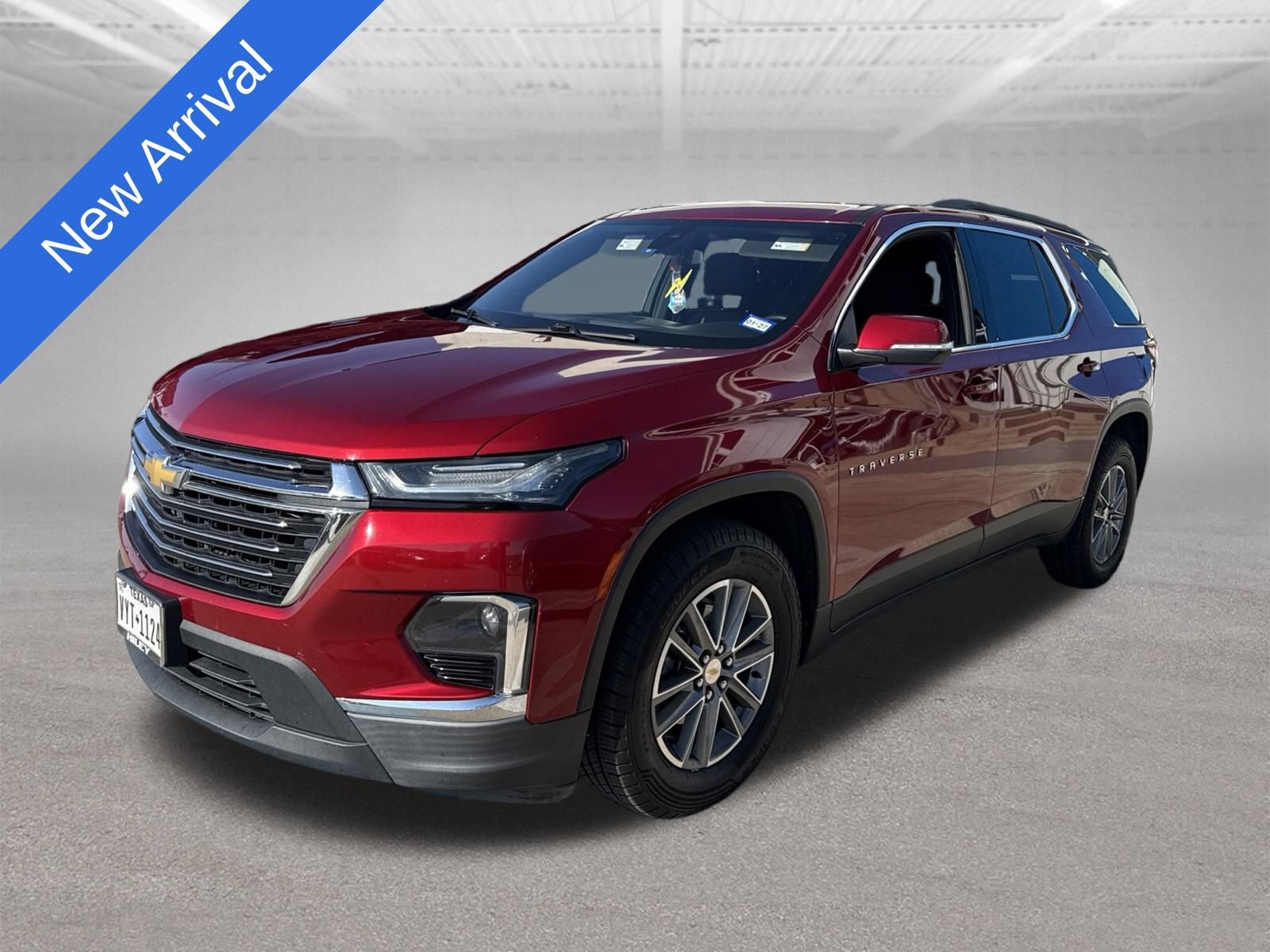 Used 2023 Chevrolet Traverse LT FWD image 1