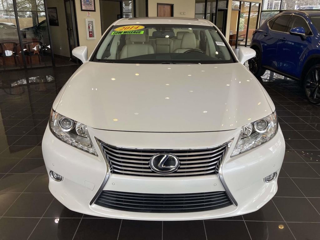 Used 2014 Lexus ES 350 350 w/ Luxury Package image 6